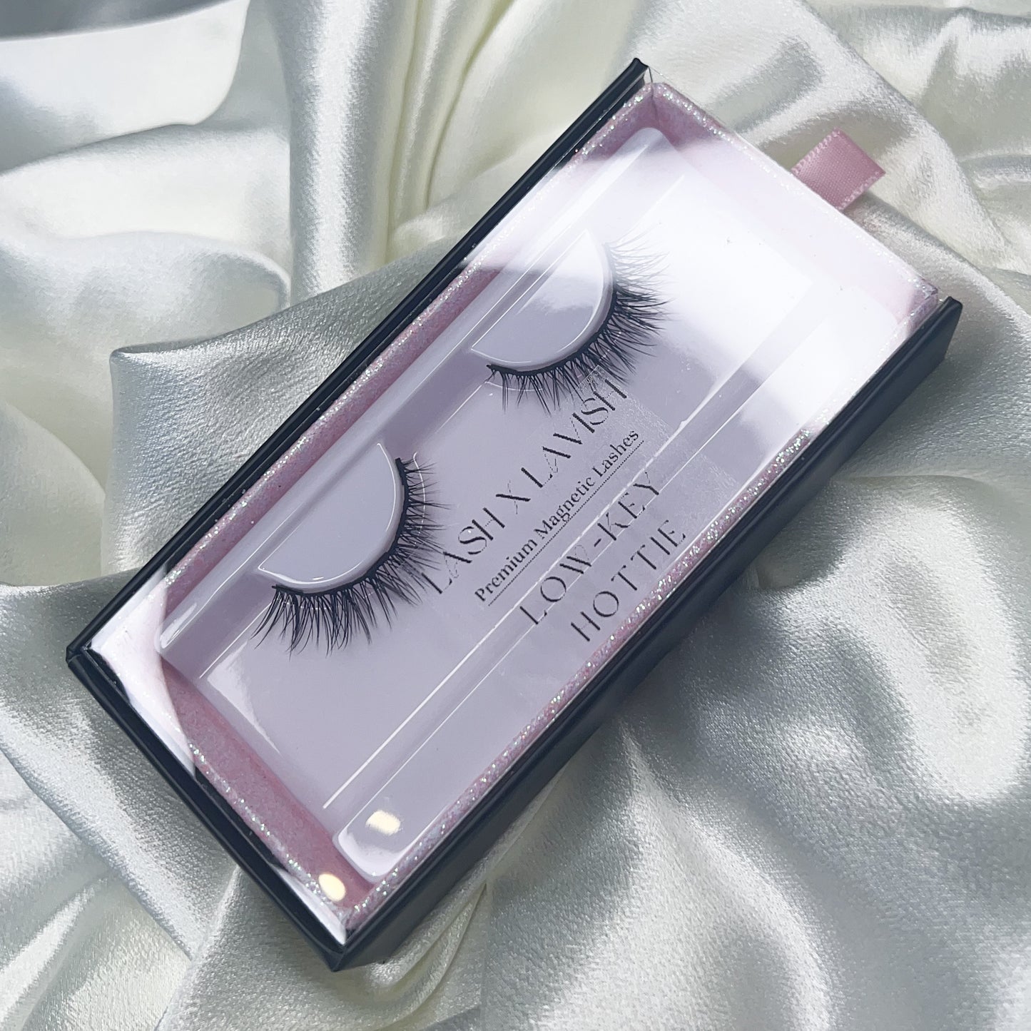 Low-Key Hottie Invisible Magnetic Lashes